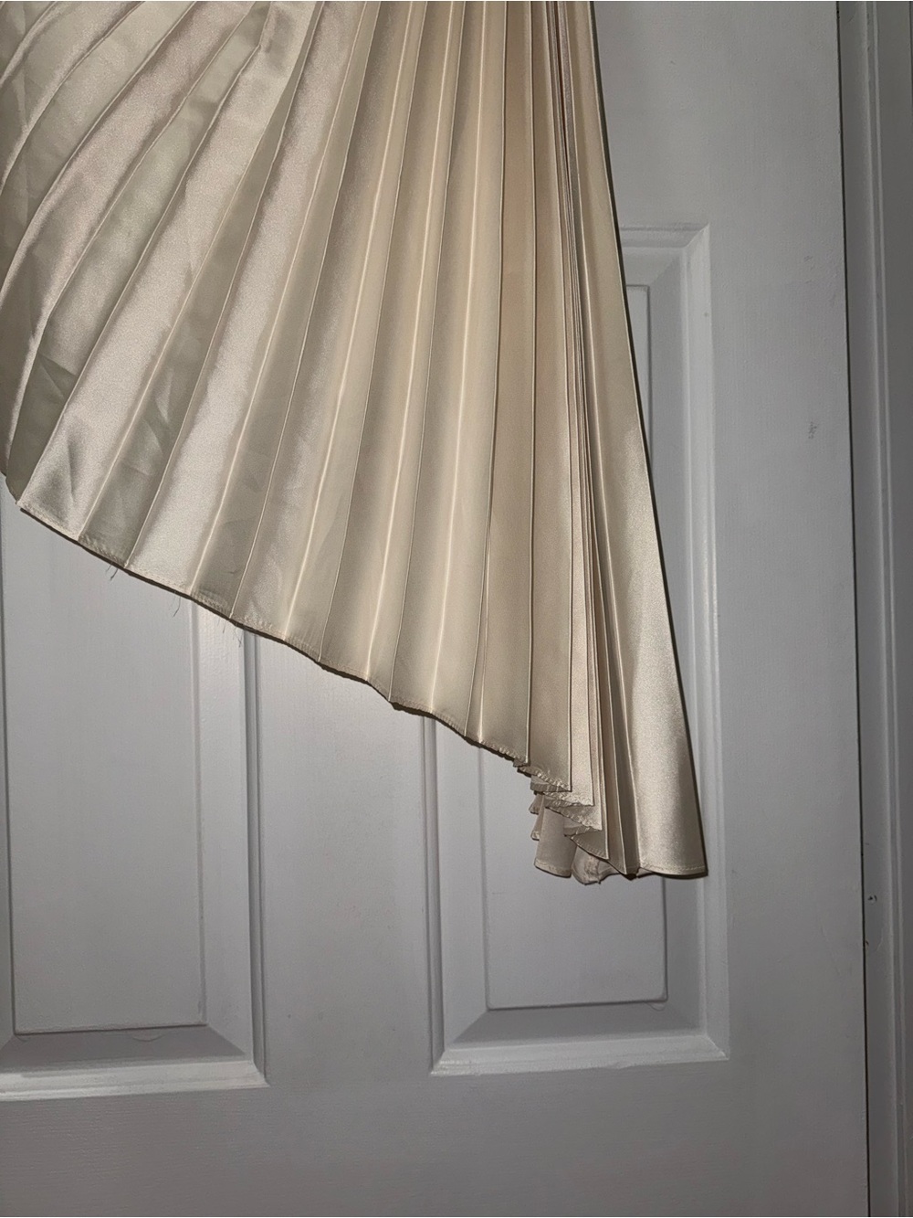 Dress Forum Los Angeles One-Shoulder Pearl Pleated Dress - Picture 9 of 10